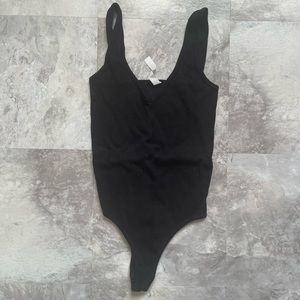 Vneck ribbed bodysuit